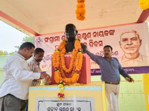 eef199ce-d78e-4497-81df-a294e93dd4ad