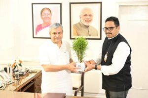 କେନ୍ଦ୍ର ସୂଚନା ଓ ପ୍ରସାରଣ ମନ୍ତ୍ରୀ ଭାବେ ଦାୟିତ୍ୱ ଗ୍ରହଣ କଲେ ଶ୍ରୀ ଅଶ୍ୱିନୀ ବୈଷ୍ଣବ