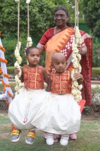 ରାଷ୍ଟ୍ରପତି ଭବନରେ ରଜ ପର୍ବ ଉତ୍ସବରେ ଯୋଗ ଦେଲେ ରାଷ୍ଟ୍ରପତି