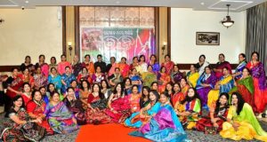 ମହିଳା ମାନେ ପାଳିଲେ ନିଆରା ରଜ