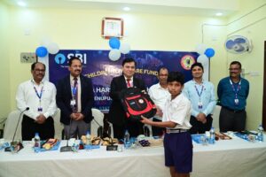 ଭାରତୀୟ ଷ୍ଟେଟ ବ୍ୟାଙ୍କ ତରଫରୁ ବିଦ୍ୟାଳୟ ଉନ୍ନତି ନିମନ୍ତେ ସହାୟତା ପ୍ରଦାନ