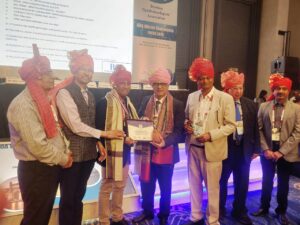 ଚିକିତ୍ସା କ୍ଷେତ୍ରରେ ଅତୁଳନୀୟ ଅବଦାନ ପାଇଁ କଟକ ଶ୍ରୀରାମ ଚନ୍ଦ୍ର ଭଞ୍ଜ ମେଡିକାଲ କଲେଜ ଚକ୍ଷୁ ବିଭାଗର ପ୍ରଫେସର ତରୁଣ କୁମାର ପଣ୍ଡାଙ୍କୁ ମୁମ୍ବାଇରେ ସ୍ୱର୍ଣ୍ଣ ପଦକରେ ପ୍ରଦାନ କରାଯାଇ ସମ୍ବର୍ଦ୍ଧିତ କରାଯାଇଛି।