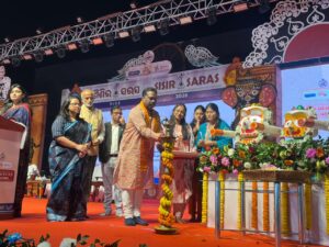 f10ea165-cee0-4690-8e93-4d2deecf587f